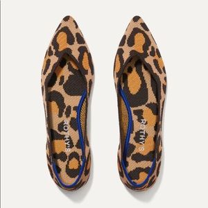 Almost New Big Cat Rothy's Size 9